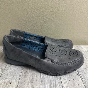 Skechers Relaxed Fit Memory Foam Gray Leather Flats Size 8 Comfort Shoes New